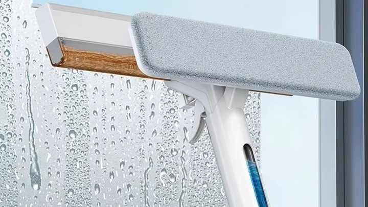 4-in-1 New Double-Sided Household Glass Wiper Squeegee with Water Collector and Retractable Spray Window Cleaner