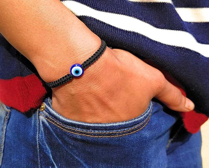 ARTIFICIAL TREE Handmade Nazariya 6 mm Evil Eye Charms Black Thread Bracelet Adjustable for Women, Men, Girls & Boys 4 Piece (BLACK)(AT GIRLS BRCT 036) : Amazon.in: Jewellery