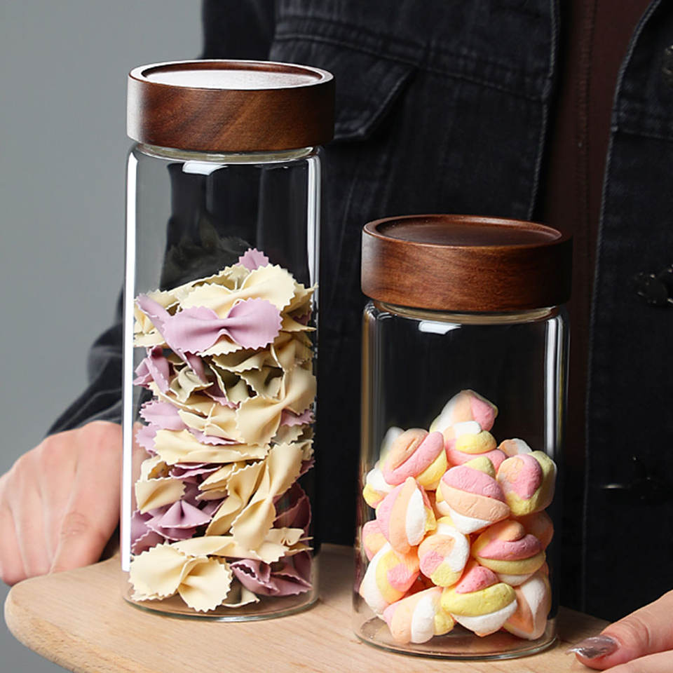 Quality Round Shape Borosilicate Airtight Glass Storage Jar with Screw Wood Lid Glass Jar